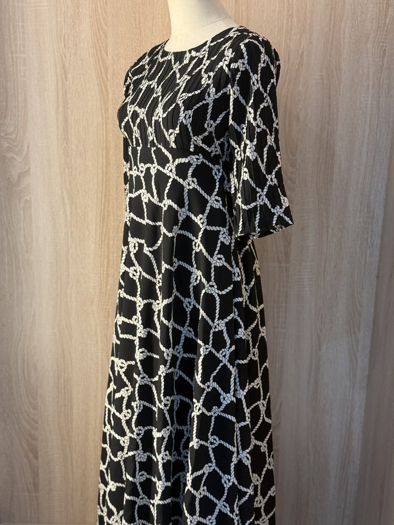 Creased top & sleeves black knot Dress
