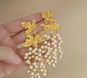 Maple leaf pearls Earrings