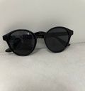  Black sunglasses 