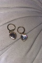 Elegant Golden-Tone Heart Shape Earrings With Silver Gemstone