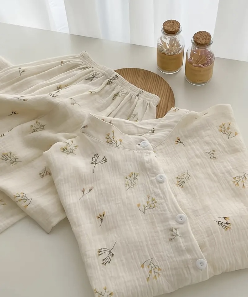 Delicate floral linen Pajama Set 