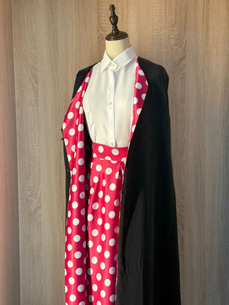 Classic white shirt and a white big polka dot skirt &  reversible abaya