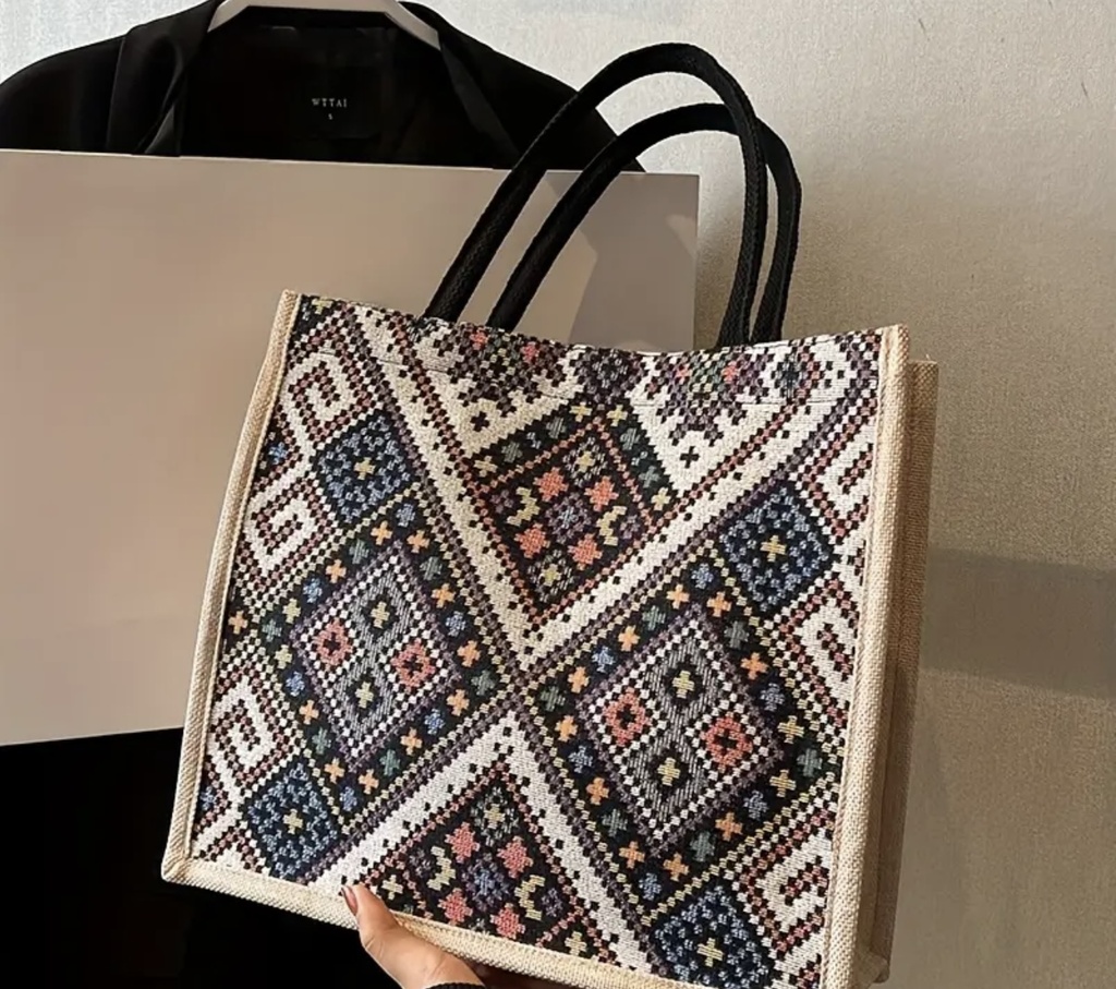 Ethnic print Tote bag 