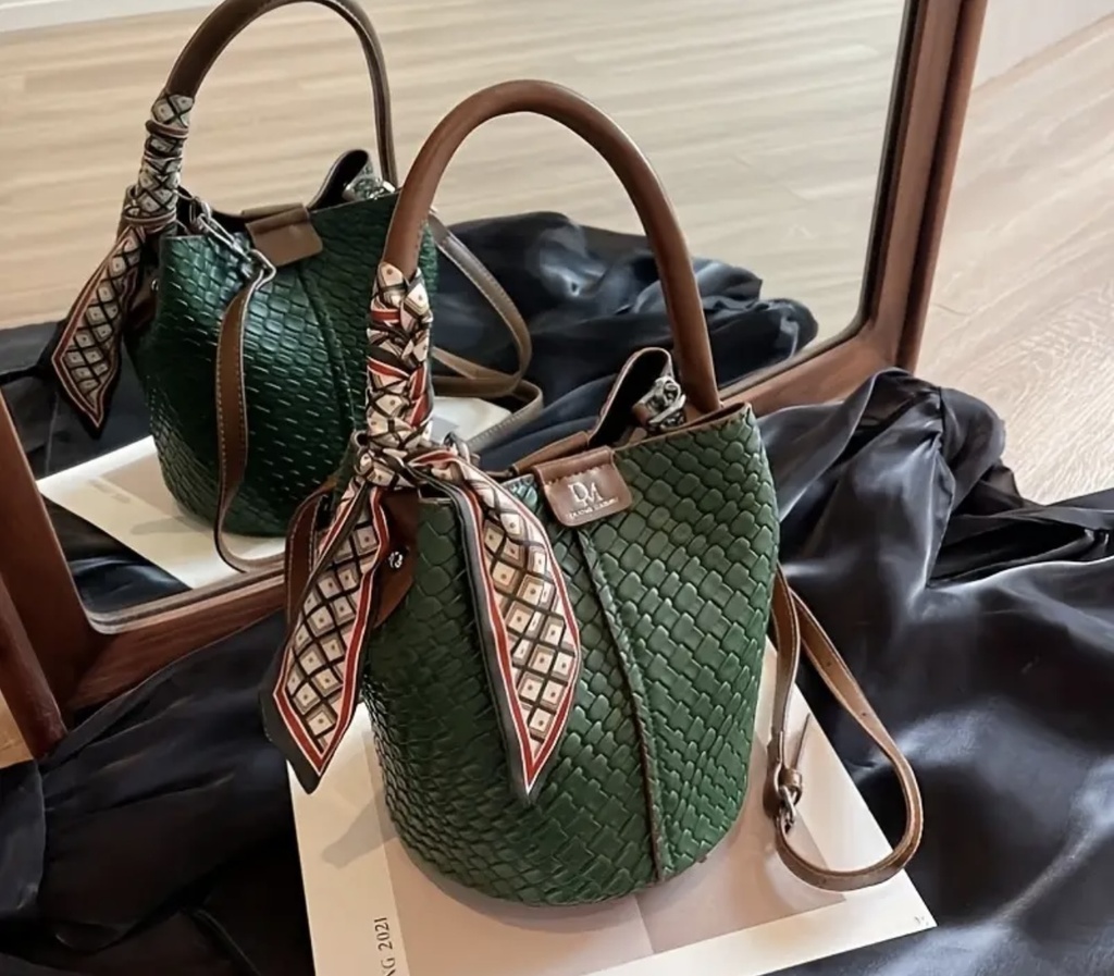 Retro Green Crossbody Bag  