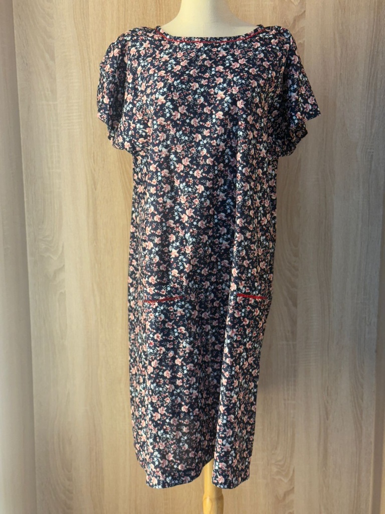  Red with fine print blue patient gown  