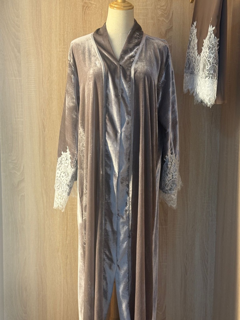 Velvet abaya with lace sleeves