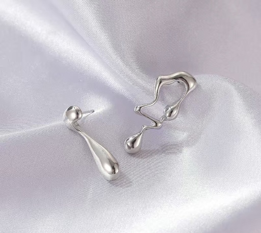 Droplet Earrings