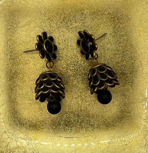 Floral Dangling Earrings