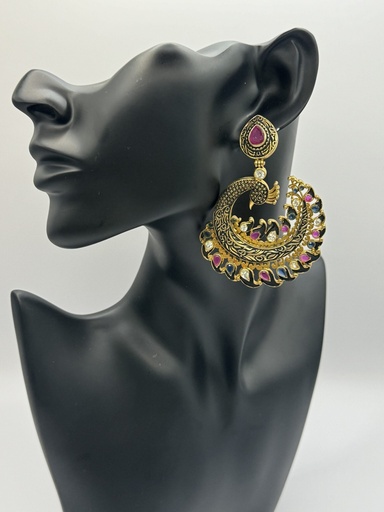 [64405720] Curling Peacock Earrings