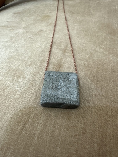 [98051773] Square Brick Necklace
