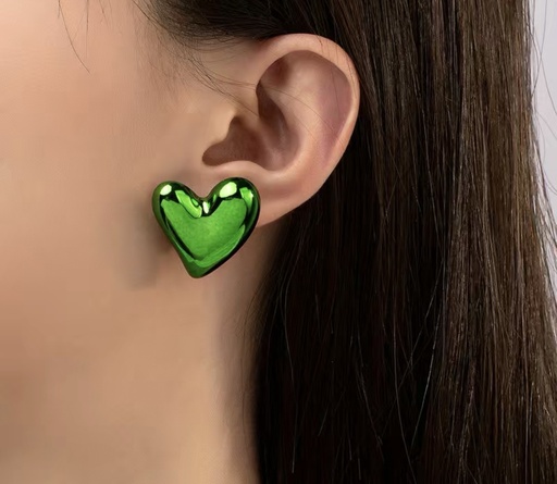 [44788263] Green Stud Heart Earrings