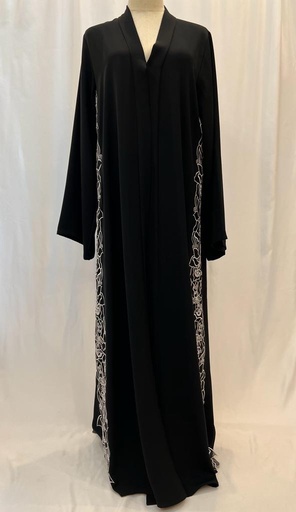 [72331568] White flower black abaya