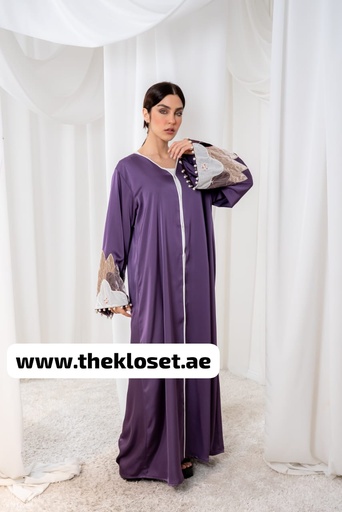[69340880] عباية أرجوانية مخملية بأكمام لؤلؤية