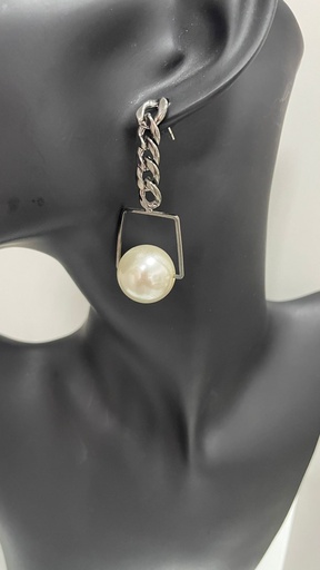 [99618609]  Pearl And Chain Earrings
