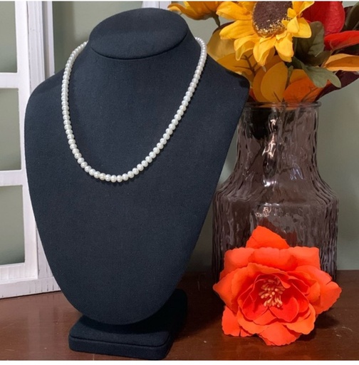 [84288228] Big Wheels Round White Pearl Beads