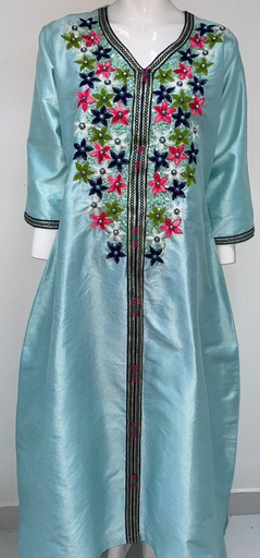 [00029356] Light Blue With Elegant Floral Design On Chest