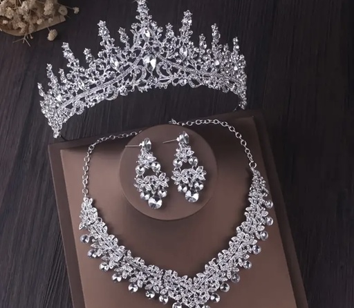 [00029511] Bridal crystal tiara and jewelary set