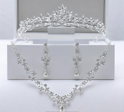 [00029605] Bridal delicate crystal tiara and jewelary set 