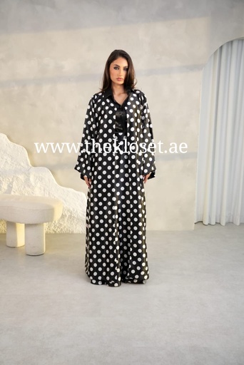 [00029880] Classic black shirt and a white big polka dot skirt & reversible abaya 
