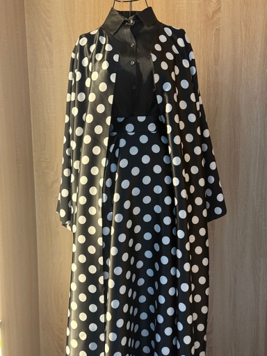 [00029880] Classic black shirt and a white big polka dot skirt & reversible abaya 