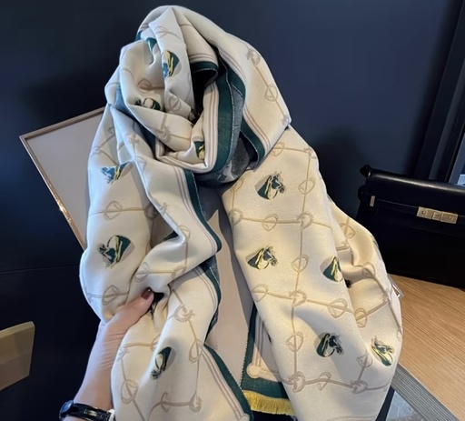 [83429960] Green horse head paisley shawl 