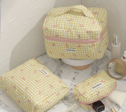 [00030012] Delicate bows Yellow quilted bag three pieces set 