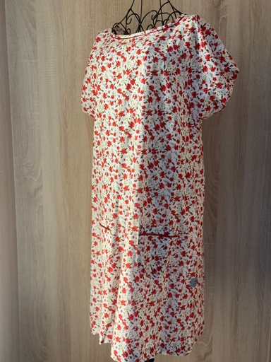 [00030042] Red roses fine print patient gown