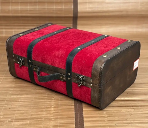 [63130066] Vintage Red Velvet Wooden Box