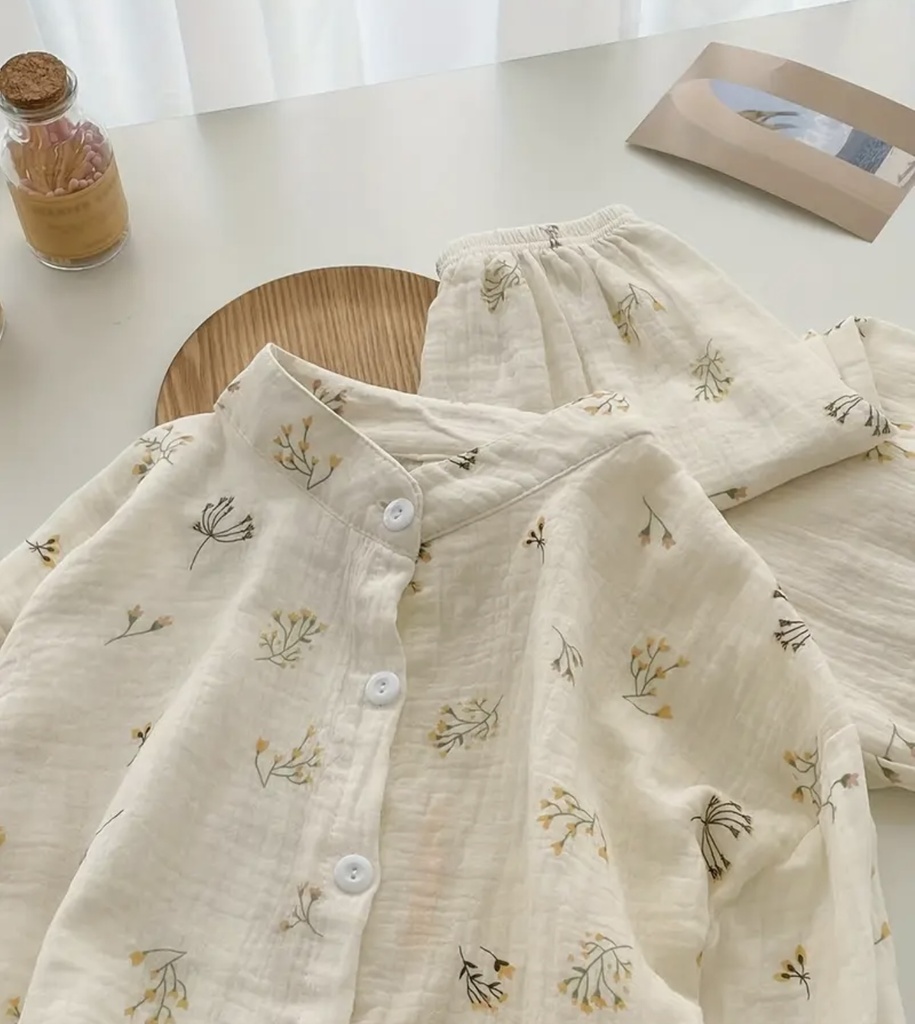 Delicate floral linen Pajama Set 
