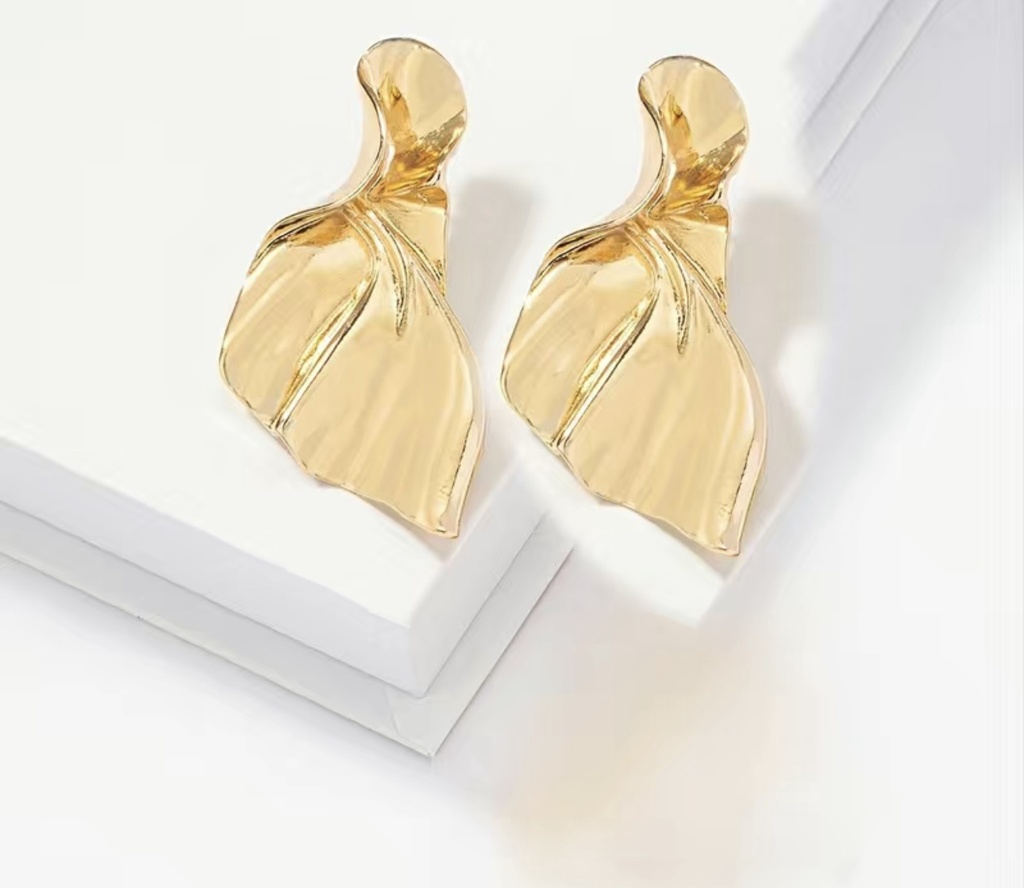 Dress Stud Earrings