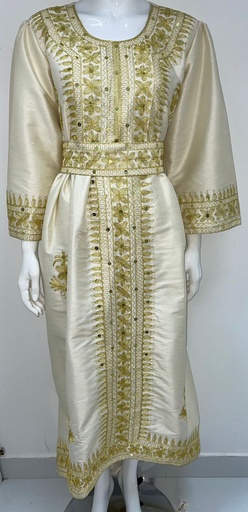 [00029370] Beautiful Traditional Cream-Colored Dress
