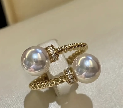 [95829678] Golden pearls vintage  ring